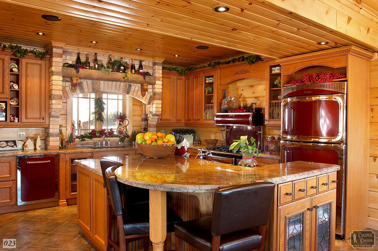 Log home rustic kitchen, Southern Ontario